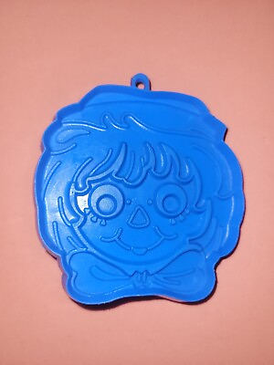 #ad Hallmark Cookie Cutter Raggedy Andy Face 1979 Blue $6.44