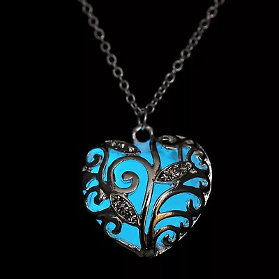 Glow in The Dark Women#x27;s Heart of The Ocean Pendant Necklace Chains Gift Jewelry $5.49