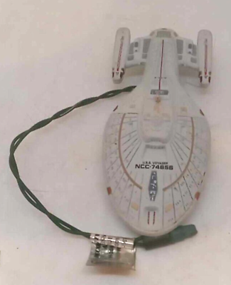#ad Hallmark Keepsake Ornament QXI7544 Star Trek USS Voyager 1996 $6.95