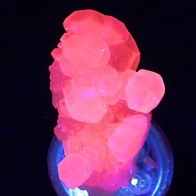 #ad 160g New product Naturally Rare Pink Fluorescent Benz Calcite comes from China $36.00