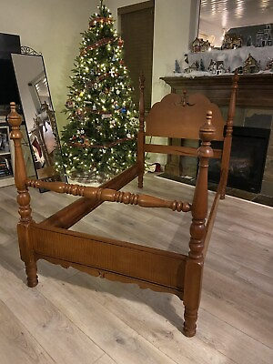 #ad Vintage Early American Style Maple Twin Bed $315.00