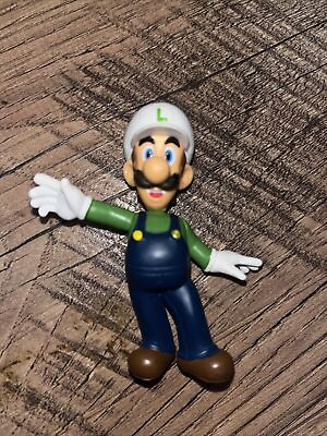 #ad Jakks Pacific World of Nintendo Luigi Super Mario 2.5 inch Action Figure $4.99