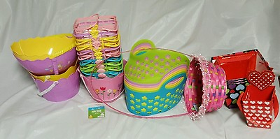 LOT OF 30 EASTER amp; VALENTINE BASKETS NEW GREAT FOR ANY OCCASION DECORATION $23.99