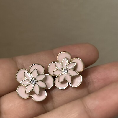 #ad Flower Earring $22.00