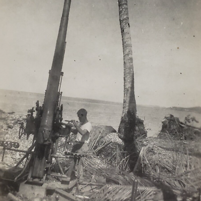 #ad Gun Battle Guadalcanal WW2 1942 Photo Vintage Snapshot Watchtower Campaign D361 $39.97