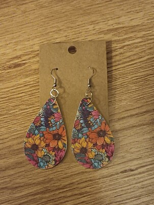 #ad Womens Light Weight Faux Leather Dangle Earrings Flower Print $2.42