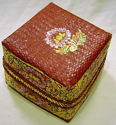 #ad Antique Hand Woven Painted Indonesian PRISONER ART Box $65.00