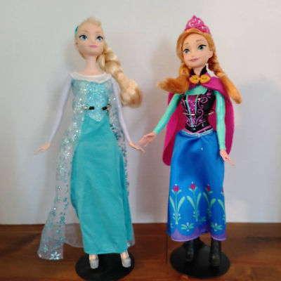Disney Anna and Elsa Frozen set of two dolls in original dresses $16.00