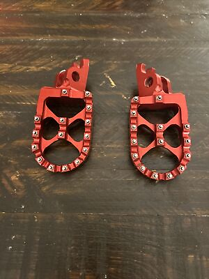 #ad FITS 2001 2018 CR125 CR150 CR250 CR450 CR RACE Foot pegs WIDE Anodized Billet $40.00
