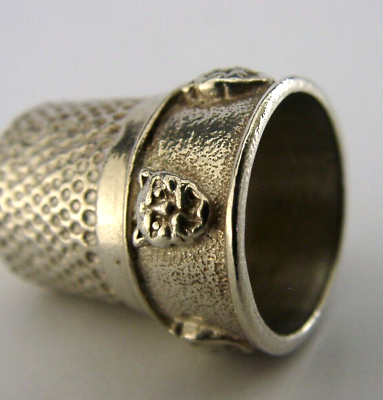#ad ENGLISH SOLID STERLING SILVER LONDON ASSAY THIMBLE 1990 SEWING NEEDLEWORK GBP 28.00