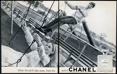 #ad 1968 Chanel No. 5 perfume young couple photo BIG 2pg vintage print ad $9.99