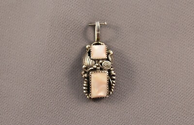 #ad Old Pawn Navajo Pendant Silver And Shell $95.00