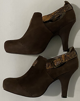 Farylrobin Victoria Women#x27;s Cutout Buckle Ankle Booties Brown Suede Size 8 $32.99