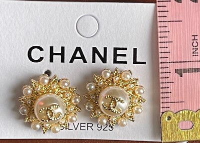 #ad Pearl And Gold Circle Chanel Earings With Silver 925 On The Post $76.00