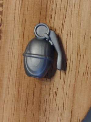 #ad Vintage Kenner Small Soldiers Chip Hazard Hand Grenade Weapon Accessory Part SW $4.95