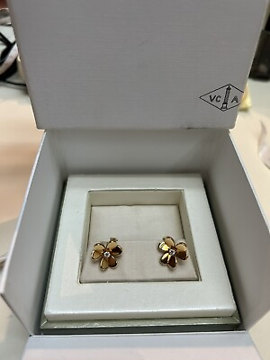 #ad Van Cleef amp; Arpels VCA Frivole Small 0.17ct Diamond 18k Gold Stud Earrings $4350.00