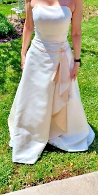 #ad Davids Bridal Ivory Champagne Wedding Dress Sz 4 Perfect Condition $75.00