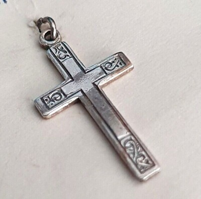 #ad Sterling Silver Small Detailed Cross Charm Pendant Religious 20x10mm 925 UK GBP 10.99