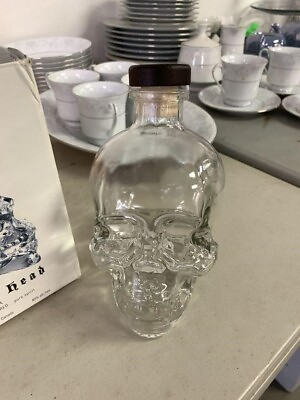 CRYSTAL HEAD VODKA Glass Skull Empty Bottle 750ML Original Cork $29.99