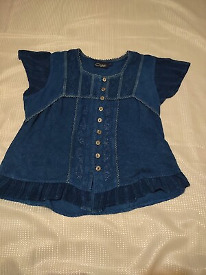 #ad Coline Women#x27;s blue Top L button down I have had this in my closet NWOT $17.50