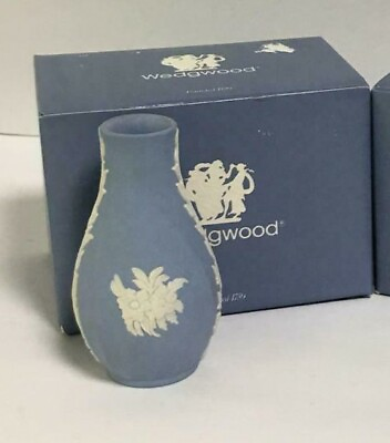 #ad Wedgwood Pale Blue Jasperware 3quot; Round Floral Swirl Vase with Original Box NEW $11.50