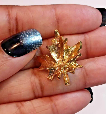 #ad Vintage Gold Tone Maple Leaf Brooch Pin Autumn $8.47