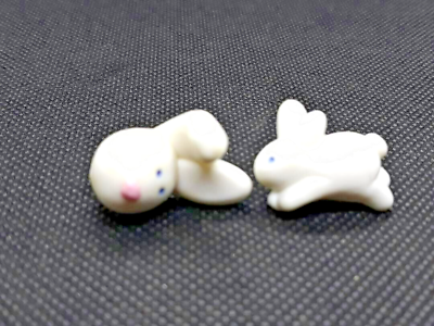 #ad Vintage Lot of 2 Hallmark Plastic Bunny Rabbit Lapel Pins Easter $16.95