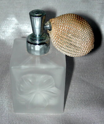#ad Vintage FROSTED WHITE Perfume Bottle Atomizer Sprayer PLUMERIA Motif Cameo $21.99