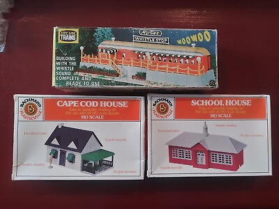 #ad HO building lot of 3 cape cod house school house amp; myrtles whistle stop diner $30.00