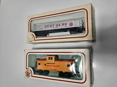 #ad bachmann ho scale 43 1002 04 And 43 1007 01 $30.00
