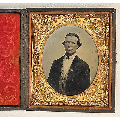 #ad 1 6th Plate Ambrotype Of A Man In A Full Union Case $59.95