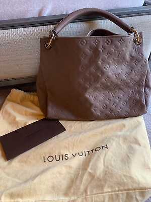 #ad Louis Vuitton $3150.00