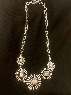#ad Silver Toned Floral Necklace Fashion Jewelry $9.89