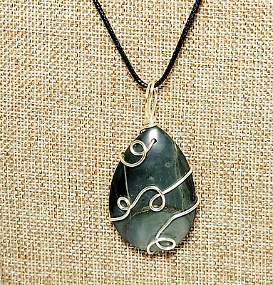 #ad Artisan Wire Wrapped Agate Gemstone Pendant Necklace Green w Cord New $16.95