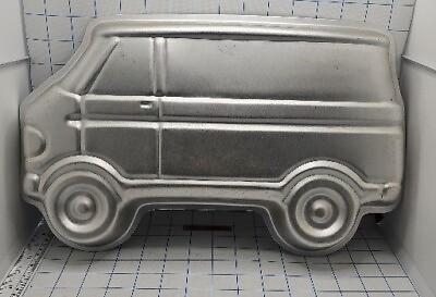 #ad Vintage Wilton Van Cake Pan Car Mold 502 7652 Alluminum 1978 VW Bus Scooby Doo $14.36