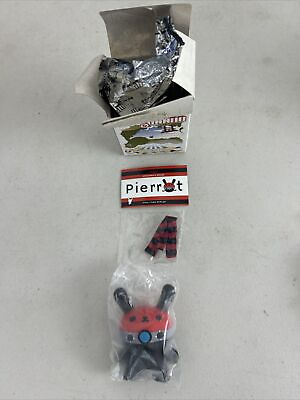 #ad Kidrobot Dunny Series 5 3quot; Vinyl Mini Figure Devilrobots Pierrot CHASE $9.99