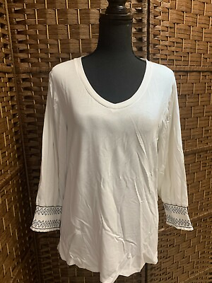 #ad Women#x27;s Laurie Felt Top New White Casual V neck Shirt Size Small CLAS 18 $19.99