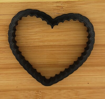 #ad New Scalloped Heart Shape Plastic Cookie Cutter Valentines Day Love Fondant 5quot; $5.50