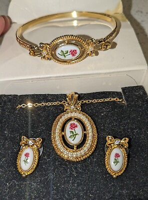 #ad Avon Vintage Rose Enamel amp; Gold tone Bracelet Earrings And Necklace $24.95