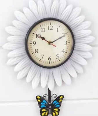 #ad Novelty Flower Wall Clock White Daisy w Pendulum Metal Material $40.00