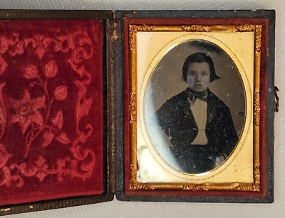 #ad 1 9th Plate Ambrotype Of Young Boy In Full Union Case $59.95