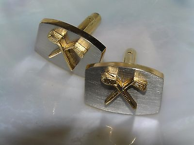 #ad Vintage Pair of Goldtone with Brushed Silvertone amp; Criss Crossed GOLF CLUBS Cuff $9.89