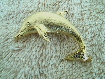 #ad Dolphin Pin Gold Tone Metal Shiny amp; Matte Finishes Nicely Detailed $5.00