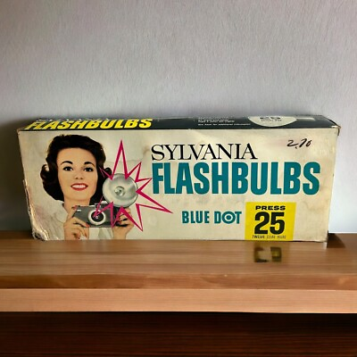 #ad Vintage Sylvania Blue Dot Press 25 Clear Camera Flash Bulbs Box of 12 $9.99