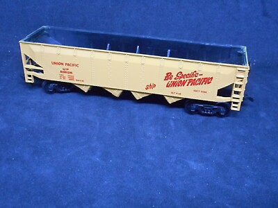 #ad BACHMANN UNION PACIFIC H O SCALE OPEN YELLOW HOPPER CAR UP # 518125 # D 6 $20.00