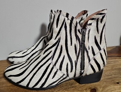 #ad Seychelles Women#x27;s Lucky Pennies Calf Hair Ankle Boot exotic 9.5 Zebra Print $40.00