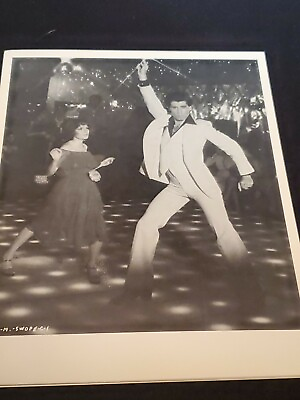 #ad 1977 Press Photo John Travolta Classic 1970s Disco Pose Saturday Night Live Vtg $6.82