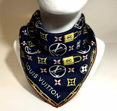 #ad Louis Vuitton Charming Monogram Square Scarf 45 100% Silk Made In Italy $385.00
