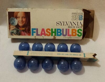 #ad Vintage Sylvania Blue Dot Flashbulbs 10 Blue Bulbs Press 25B w #x27;60s Original Box $9.75