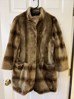 #ad Tahari Beautiful Brown Faux Fur Coat Size Large $50.00